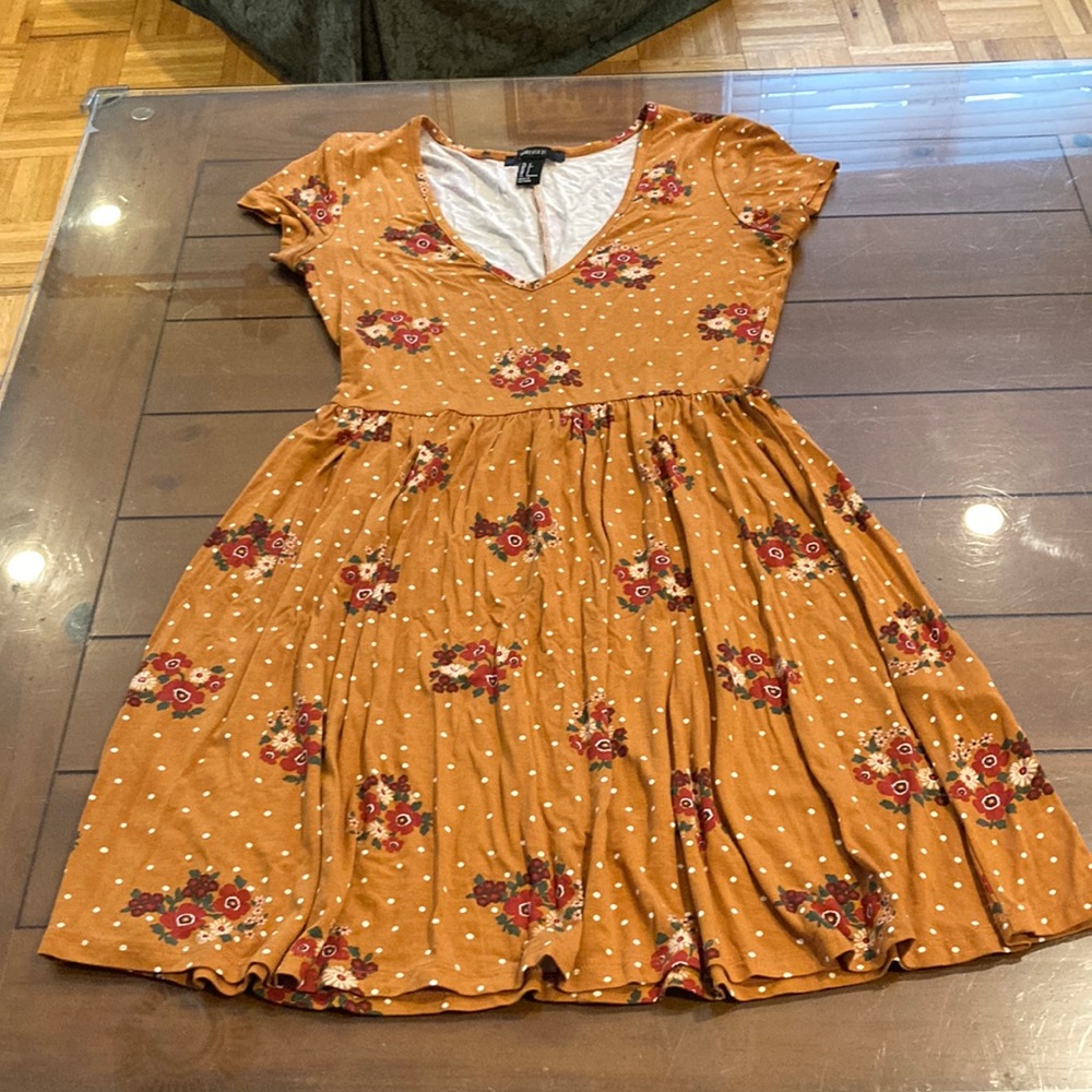 Forever 21 V-Neck summer dress